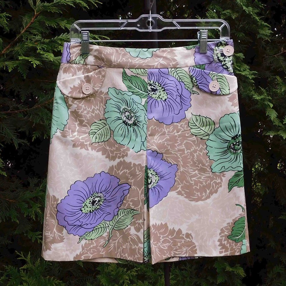 Loft Pleated Front Stretch Floral Skirt